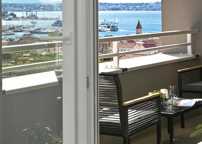 Apartment Tri Masline With Seaview