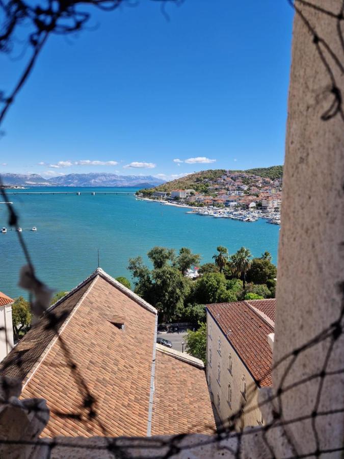 Tri Masline With Seaview Apartment Trogir